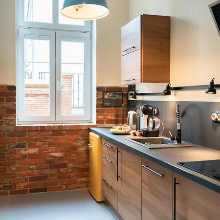 Foto Loft - Vinci - Z Prywatnym Monitorowanym Parkingiem - Space Apartment Jelenia Gora
