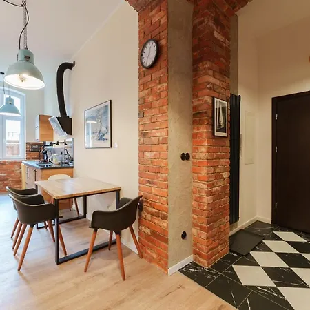 Foto Loft - Vinci - Z Prywatnym Monitorowanym Parkingiem - Space 公寓 *